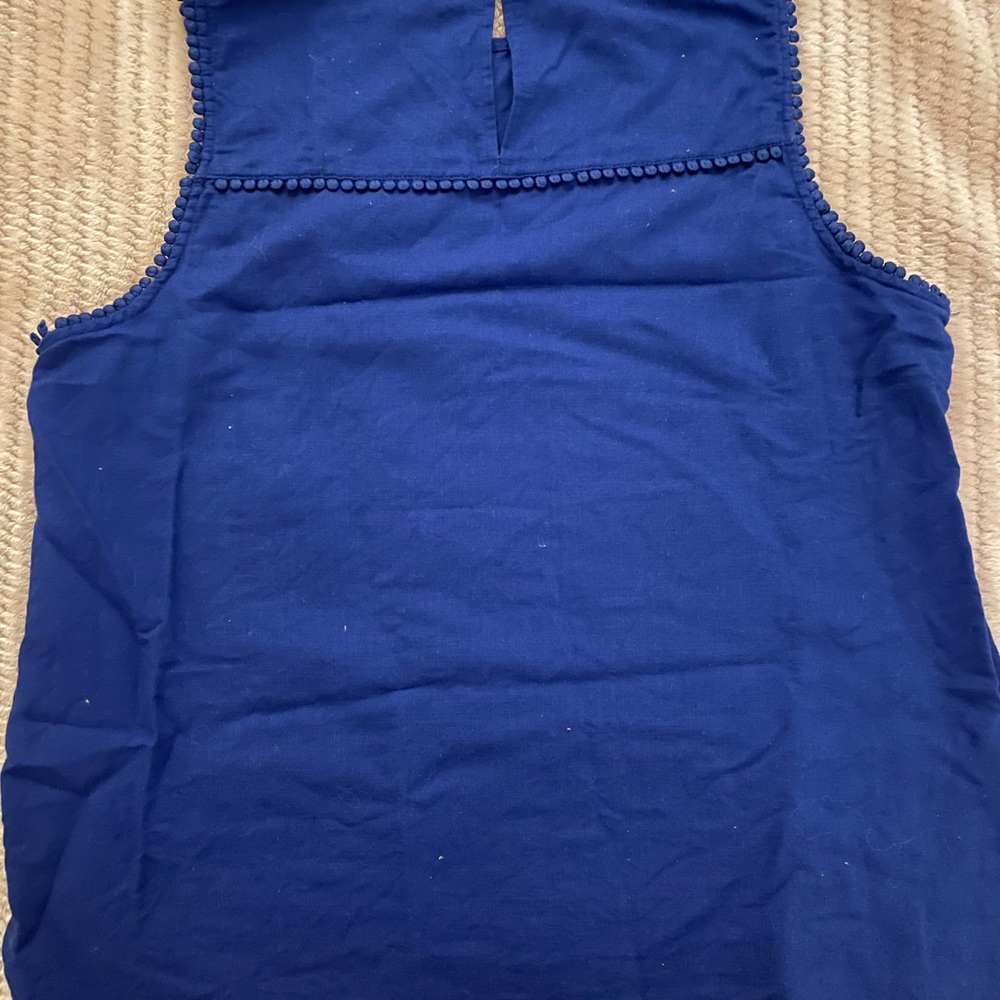 Top - Picture 2 of 4